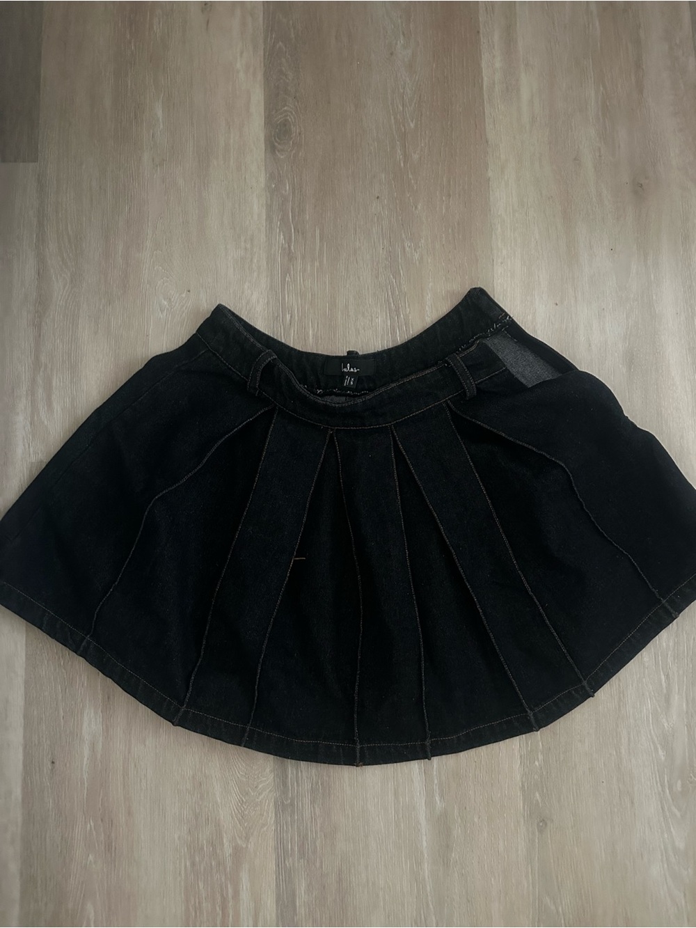 Black Pleated Mini Skirt